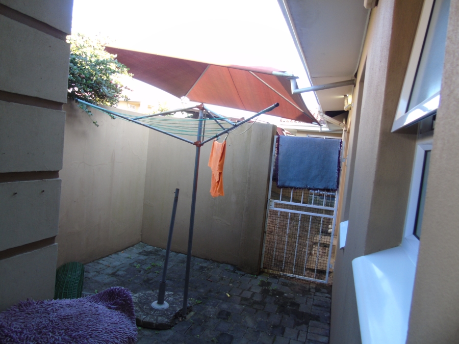 To Let 3 Bedroom Property for Rent in Beacon Bay Eastern Cape